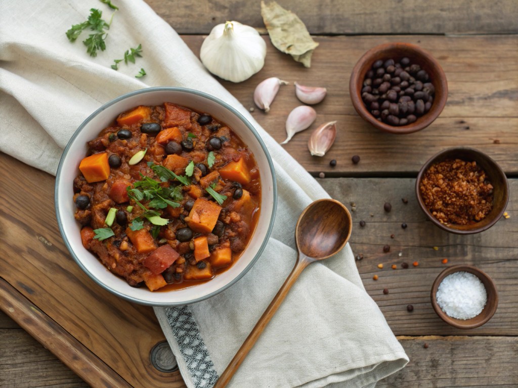 Einfaches Süßkartoffel-Bohnen-Chili