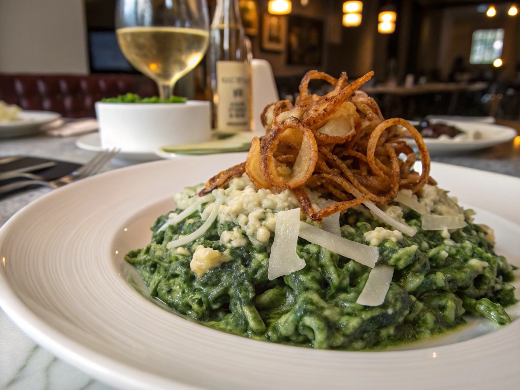 Spinat-Spätzle mit Käse